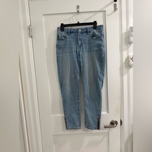 Chico’s blue denim perfect stretch girlfriend slim ankle jeans (fits like a 6)